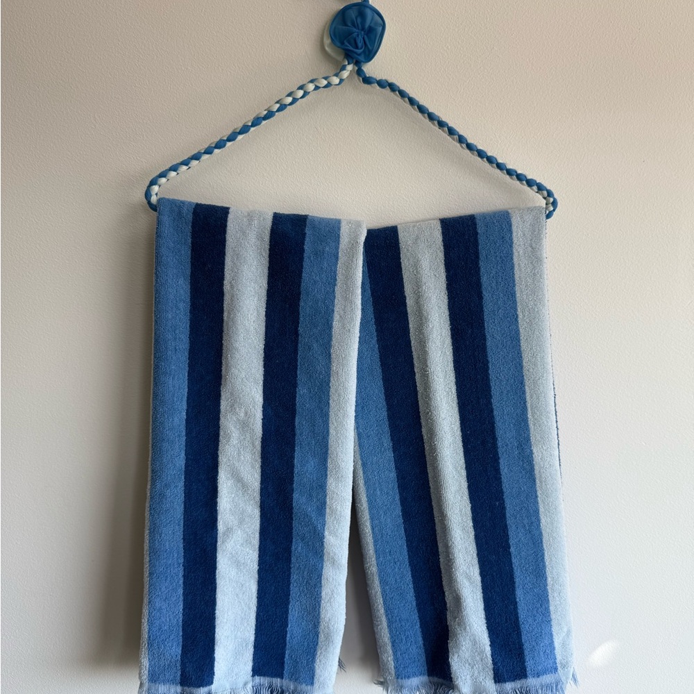 2 x vintage Caldwell bath towels